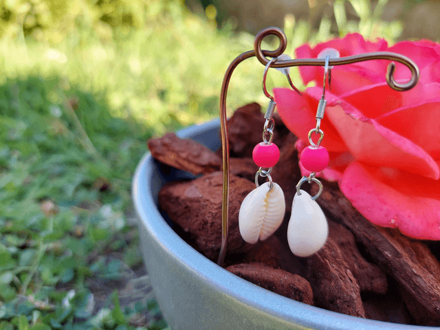 Boucle d&#039;oreille pendante Pierre &amp; Perle