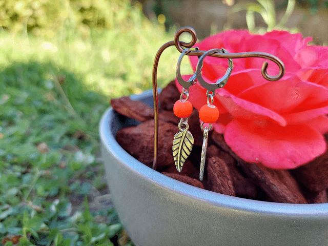 Boucle d&#039;oreille pendante Pierre &amp; Perle